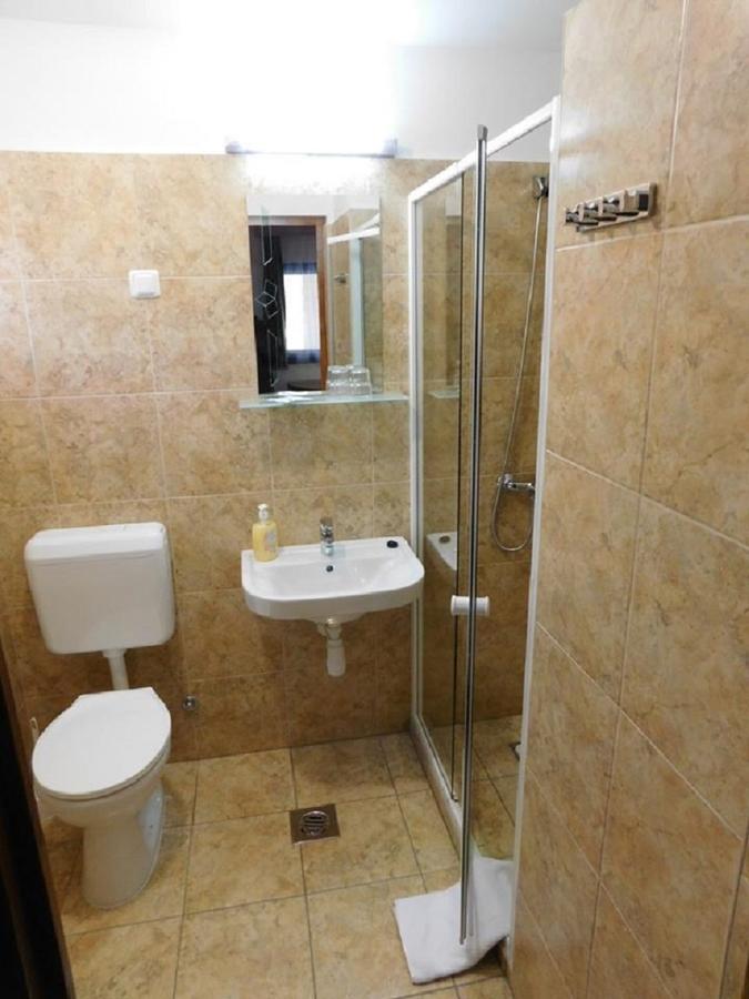 Hodoseri Vadaszhaz Bakonyszentlaszlo Exterior foto