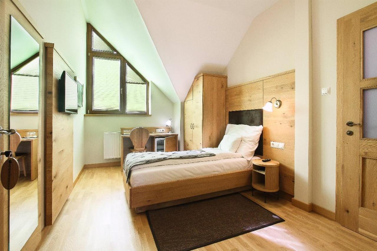 Hodoseri Vadaszhaz Bakonyszentlaszlo Exterior foto